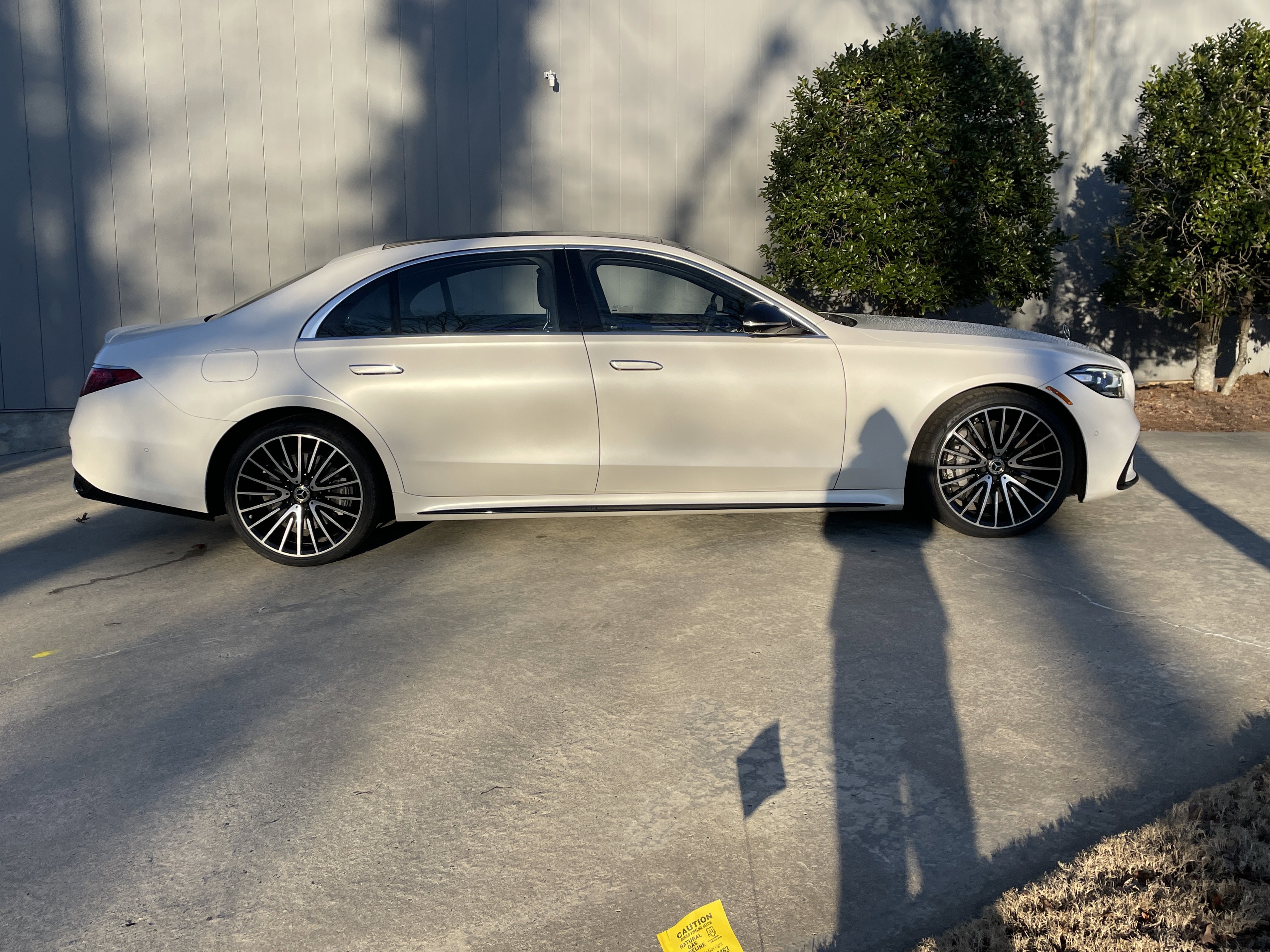 Certified 2022 Mercedes-Benz S 500 4MATIC w/ AMG Line Package image 5