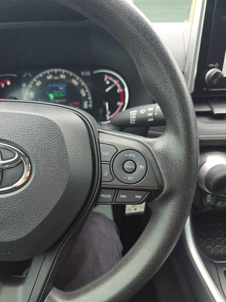 Used 2024 Toyota RAV4 LE image 24