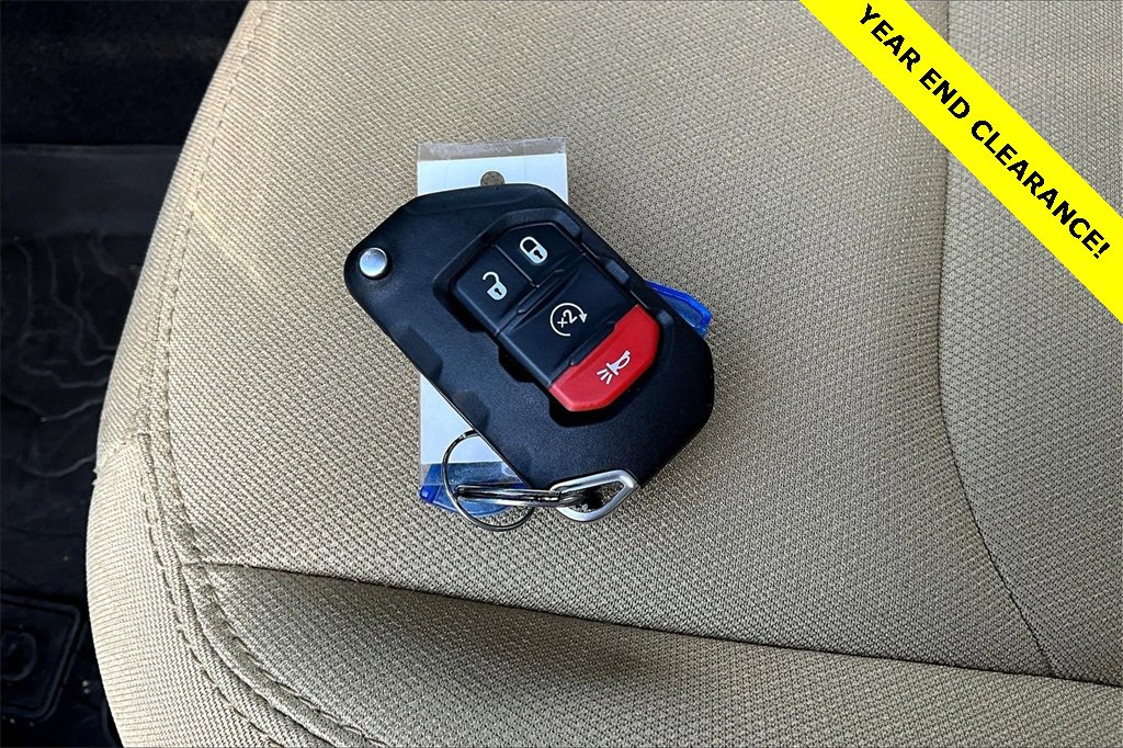 Used 2022 Jeep Wrangler Unlimited Sahara w/ Cold Weather Group image 11