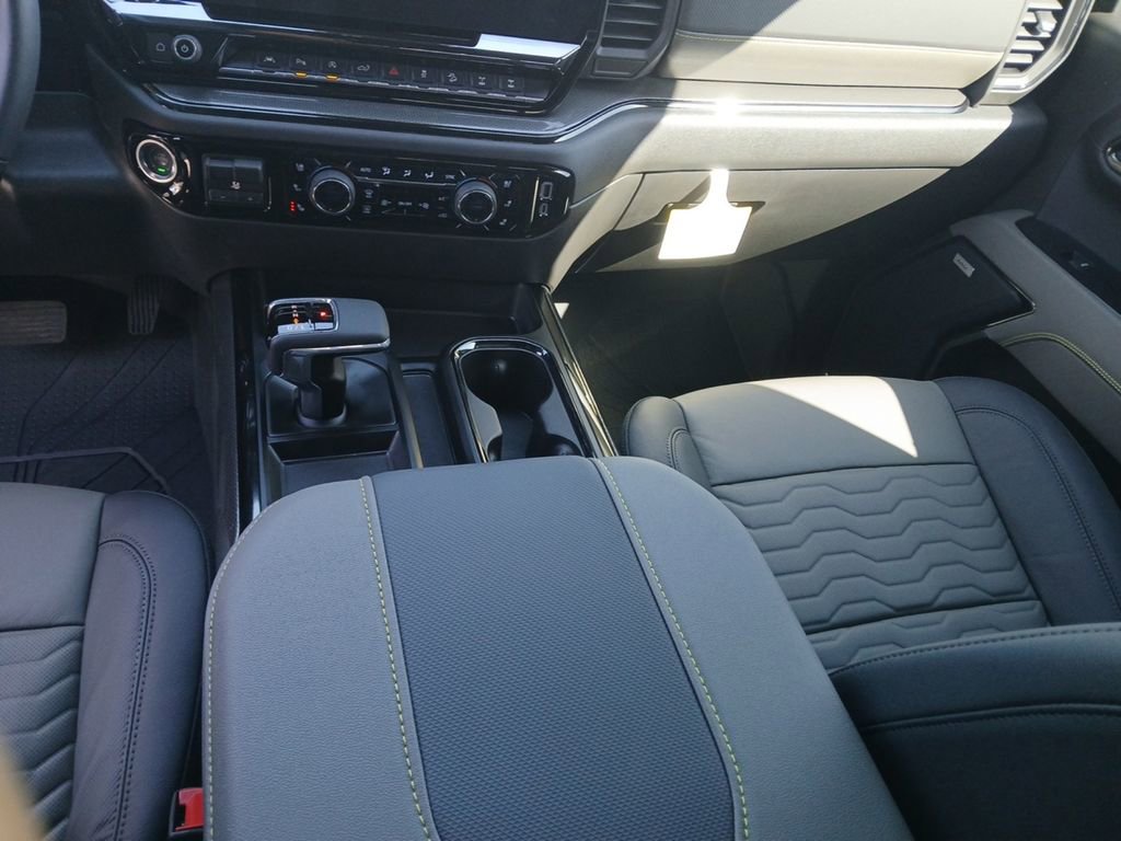 New 2026 Chevrolet Silverado 1500 ZR2 image 15