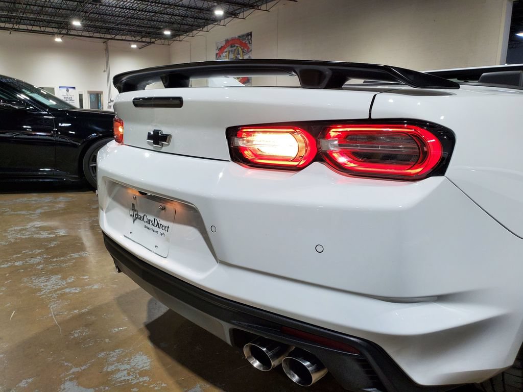 Used 2021 Chevrolet Camaro SS RWD image 41
