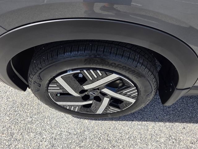 New 2026 Nissan Kicks SV image 17