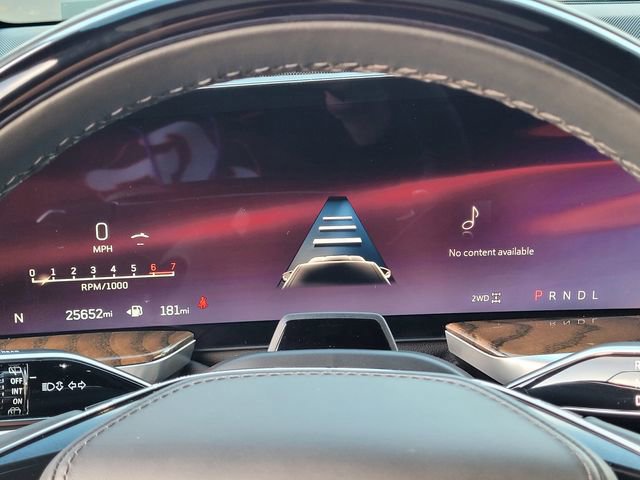 Used 2025 Cadillac Escalade ESV Premium Luxury Platinum image 22