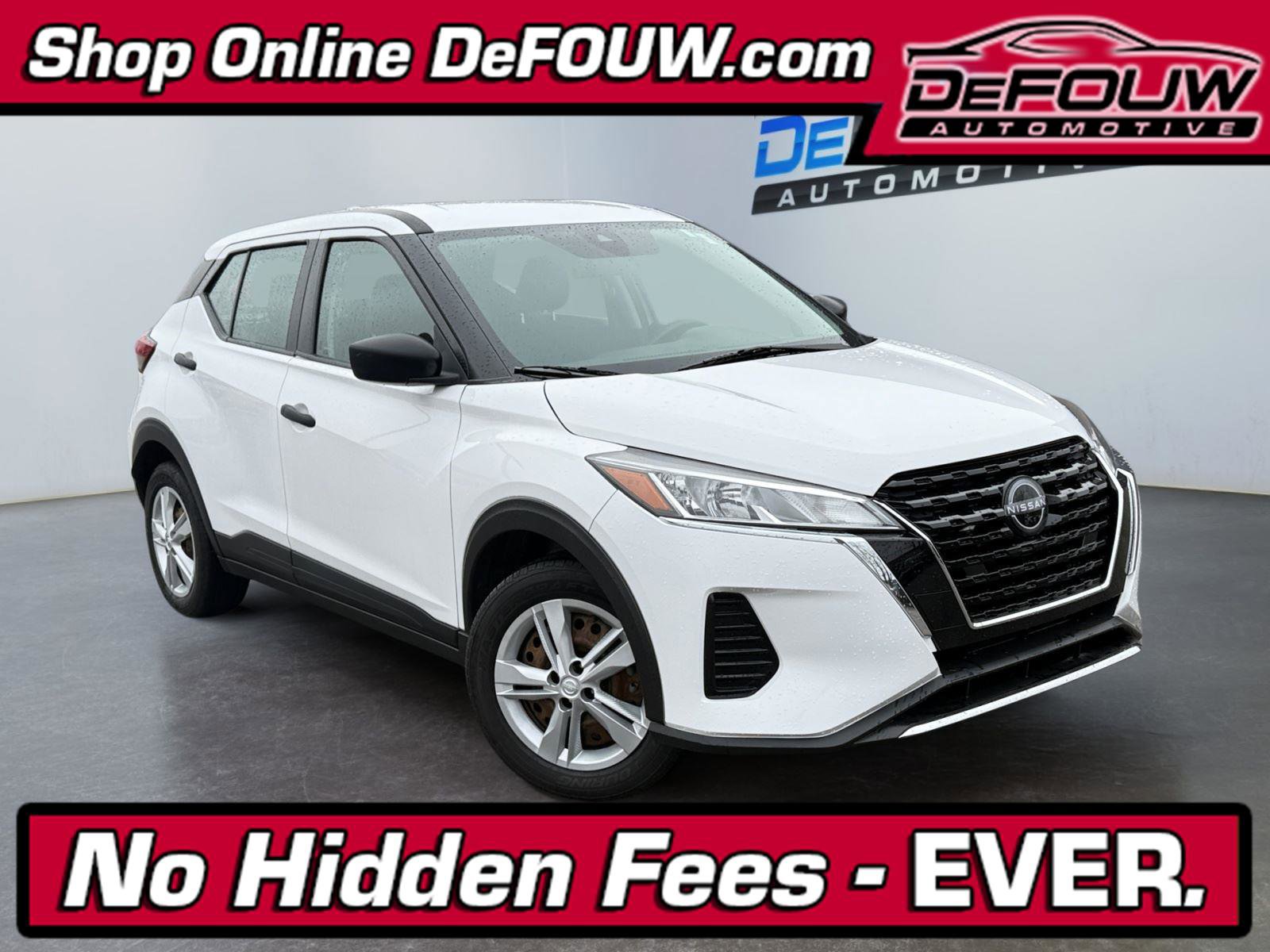 Used 2022 Nissan Kicks S image 1