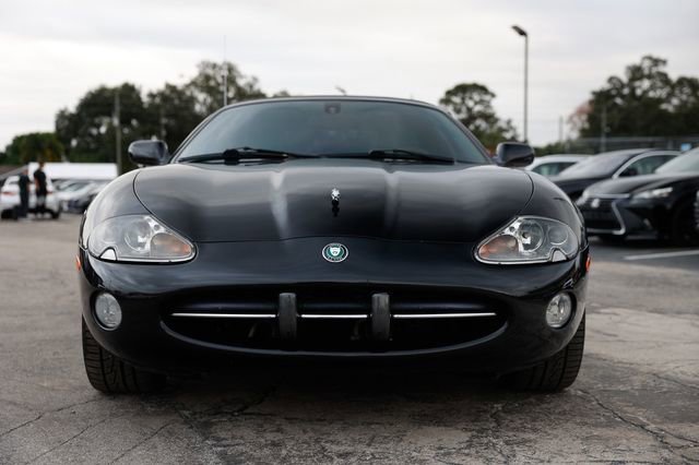 Used 2003 Jaguar XK8 Convertible image 22