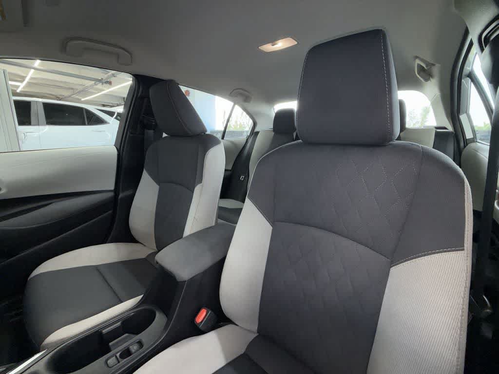 Used 2025 Toyota Corolla LE w/ Convenience Package FWD image 14