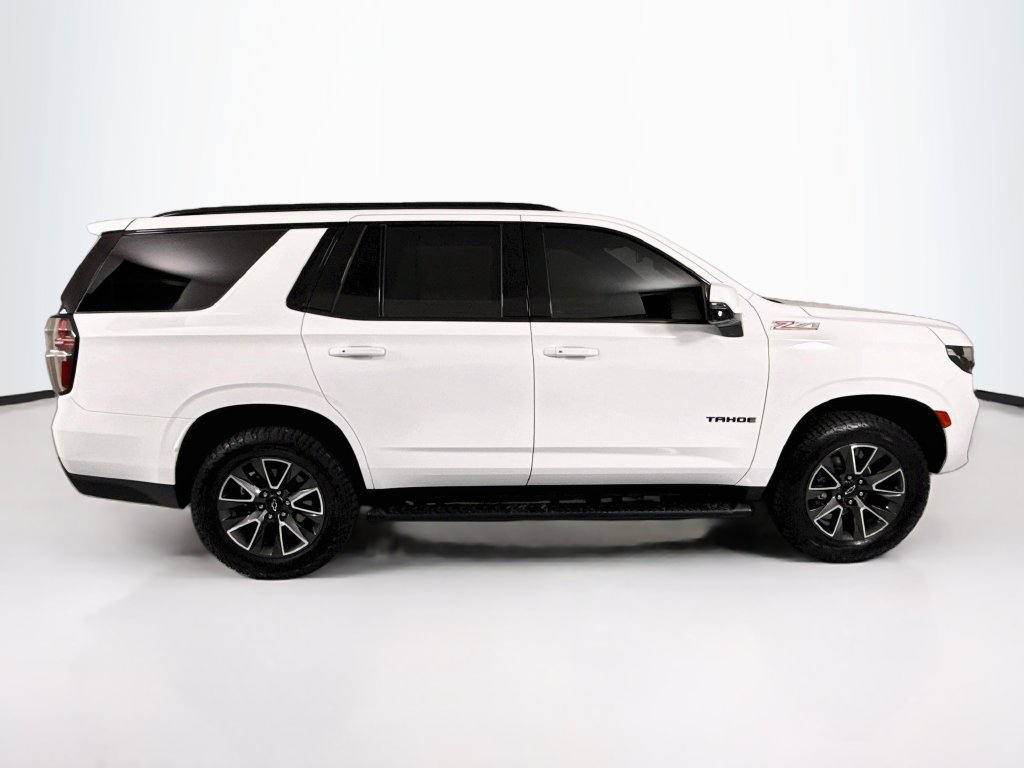 Used 2022 Chevrolet Tahoe Z71 w/ Luxury Package AWD/4WD image 4