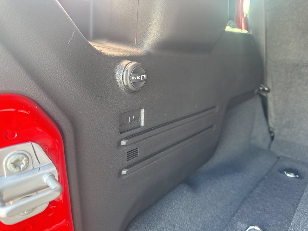 New 2025 Jeep Wrangler Unlimited Sahara AWD/4WD image 38