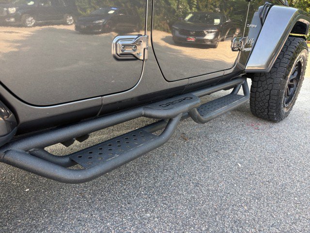 Used 2018 Jeep Wrangler Unlimited Sahara w/ Dual Top Group AWD/4WD image 14