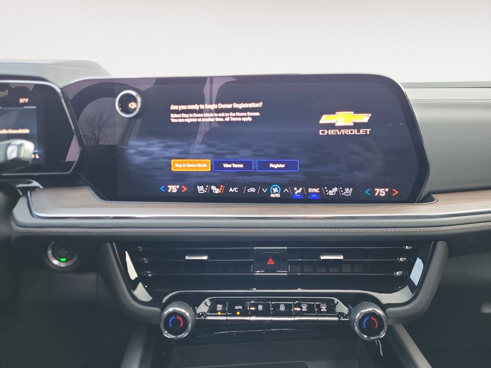 New 2026 Chevrolet Suburban High Country image 14