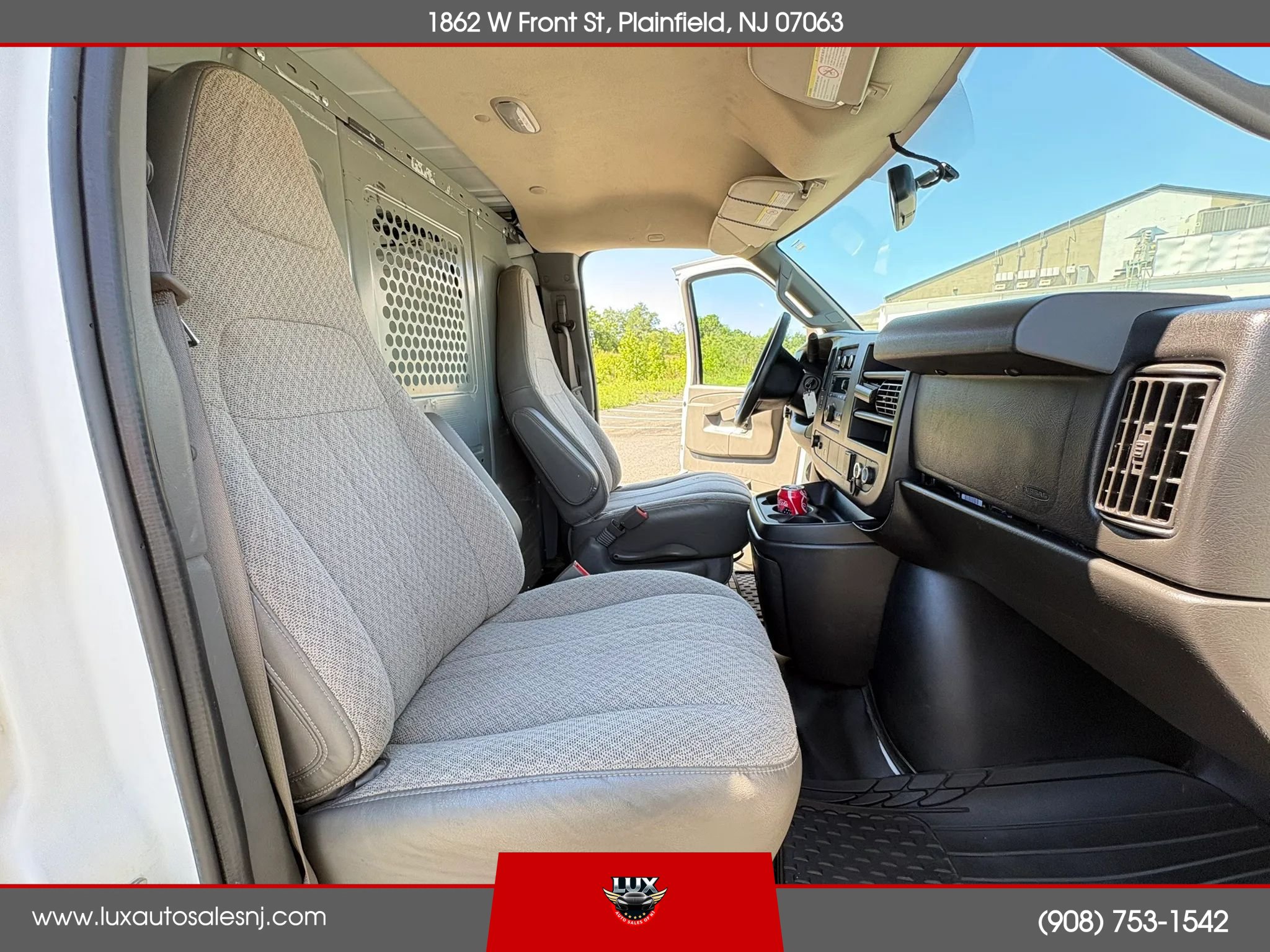 Used 2017 GMC Savana 2500 RWD image 12