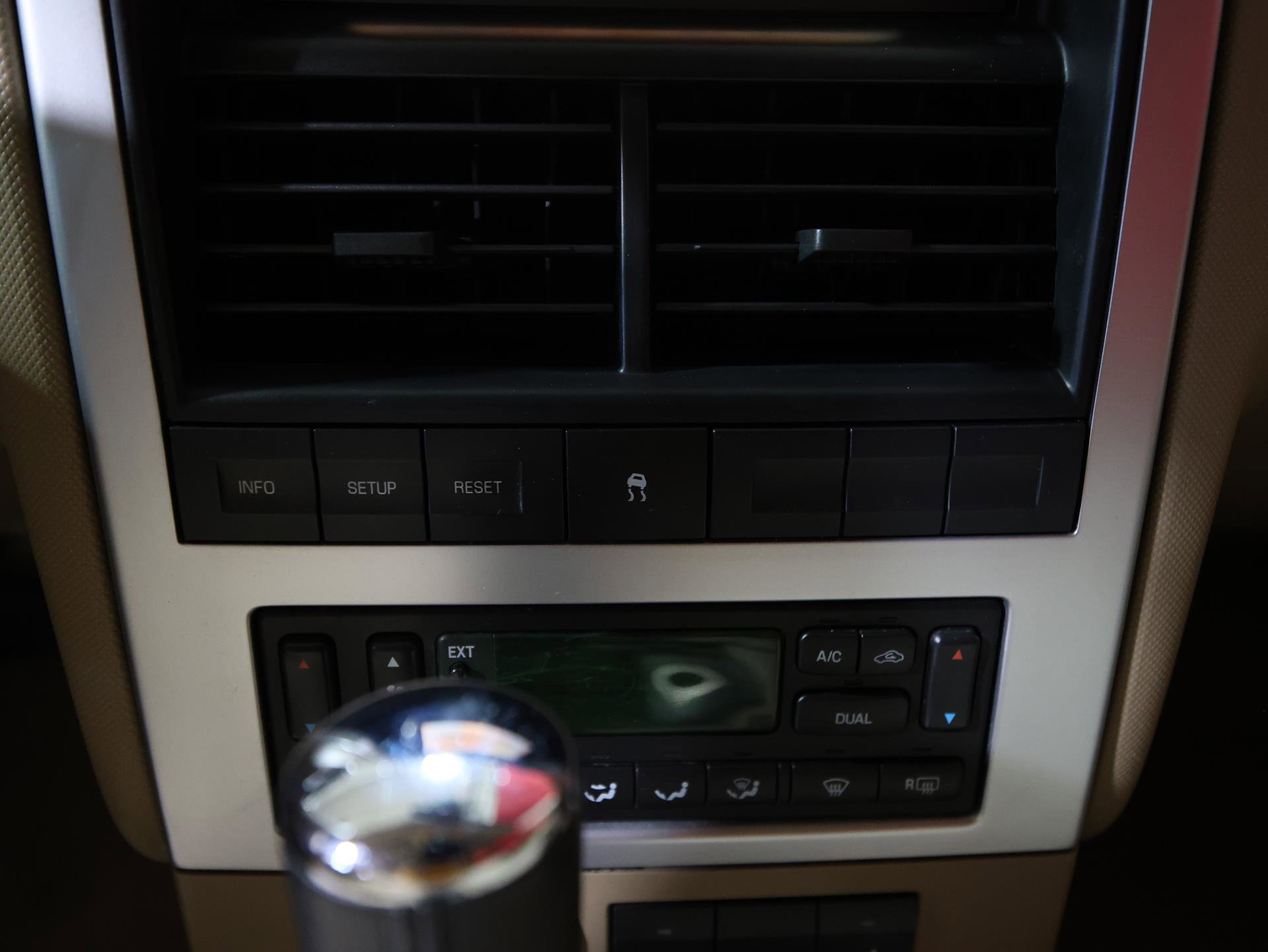 Used 2008 Mercury Mountaineer Premier image 20