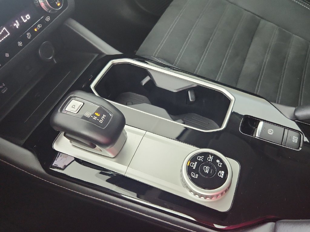 Used 2025 Mitsubishi Outlander SE AWD/4WD image 30