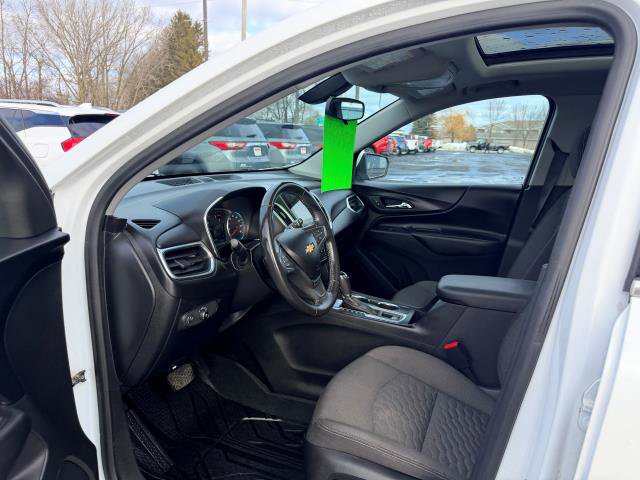 Used 2018 Chevrolet Equinox LT w/ Sun & Infotainment Package image 9