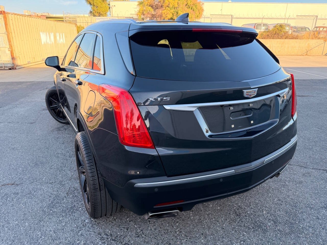 Used 2019 Cadillac XT5 FWD image 11