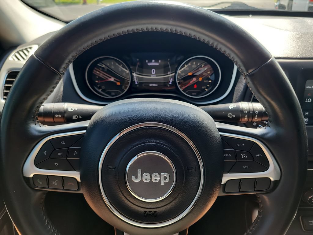 Used 2019 Jeep Compass Latitude FWD image 29