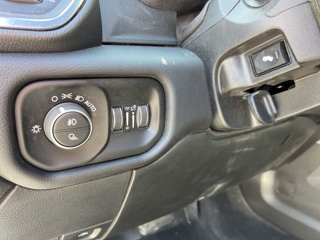 New 2025 RAM 2500 Laramie w/ Sport Appearance Package AWD/4WD image 11