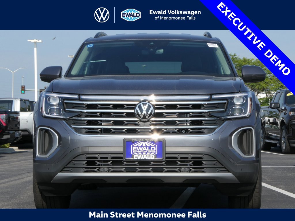 Certified 2025 Volkswagen Atlas SE image 23