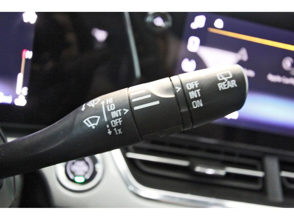 Used 2025 Chevrolet Trax LT w/ Driver Confidence Package FWD image 20