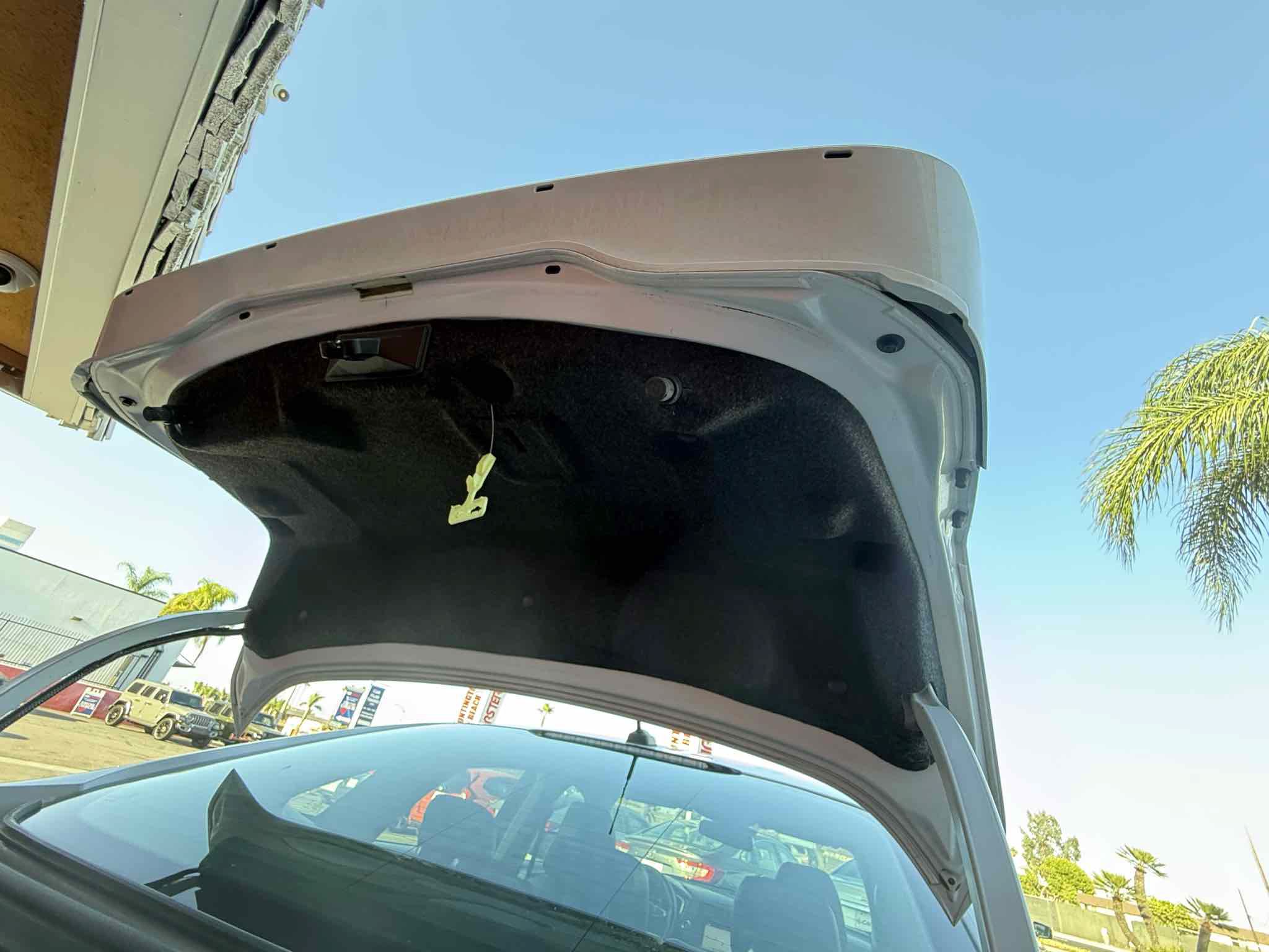 Used 2019 Ford Fusion Energi Titanium FWD image 87