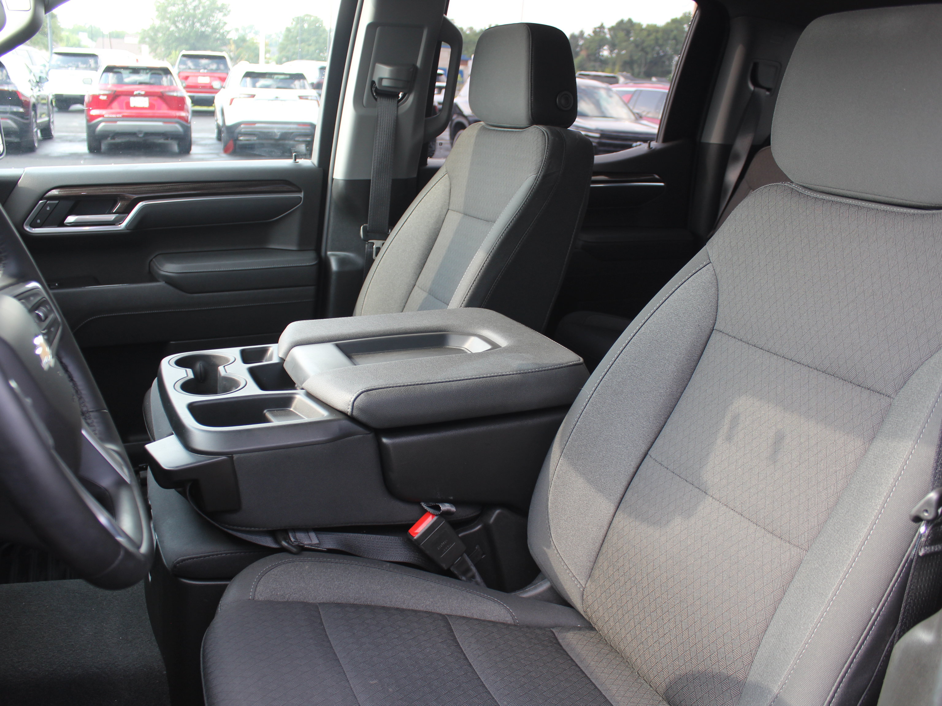 Certified 2026 Chevrolet Silverado 1500 LT AWD/4WD image 13