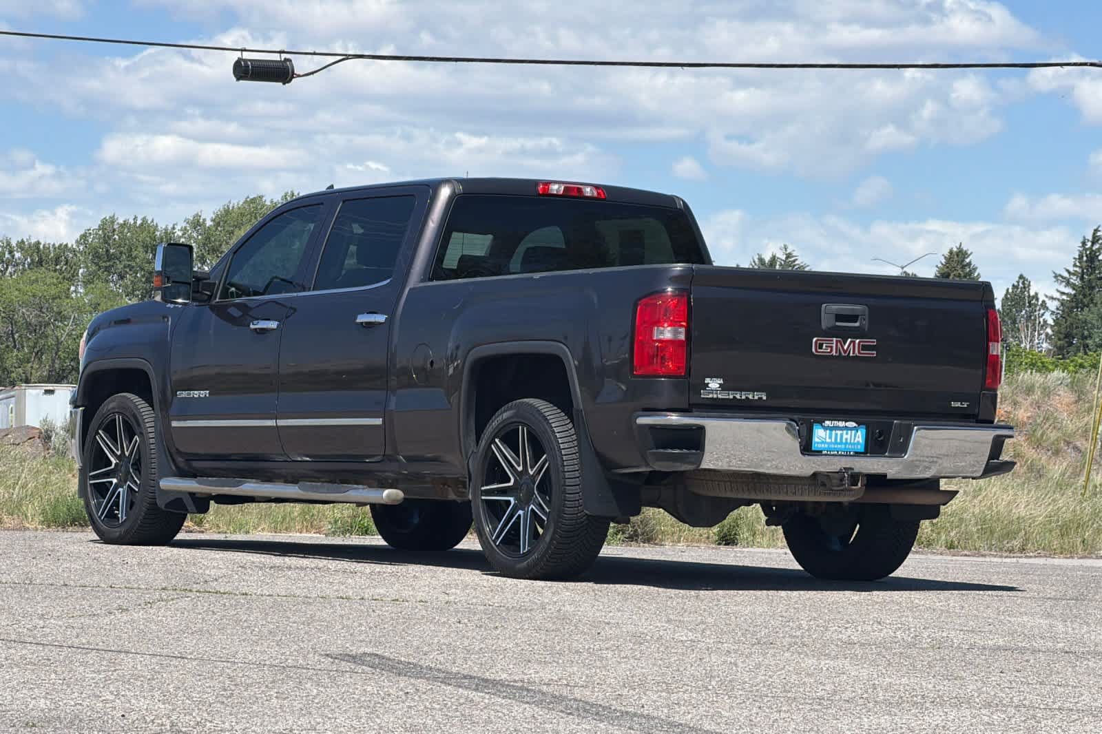 Used 2015 GMC Sierra 1500 SLT w/ Max Trailering Package AWD/4WD image 6