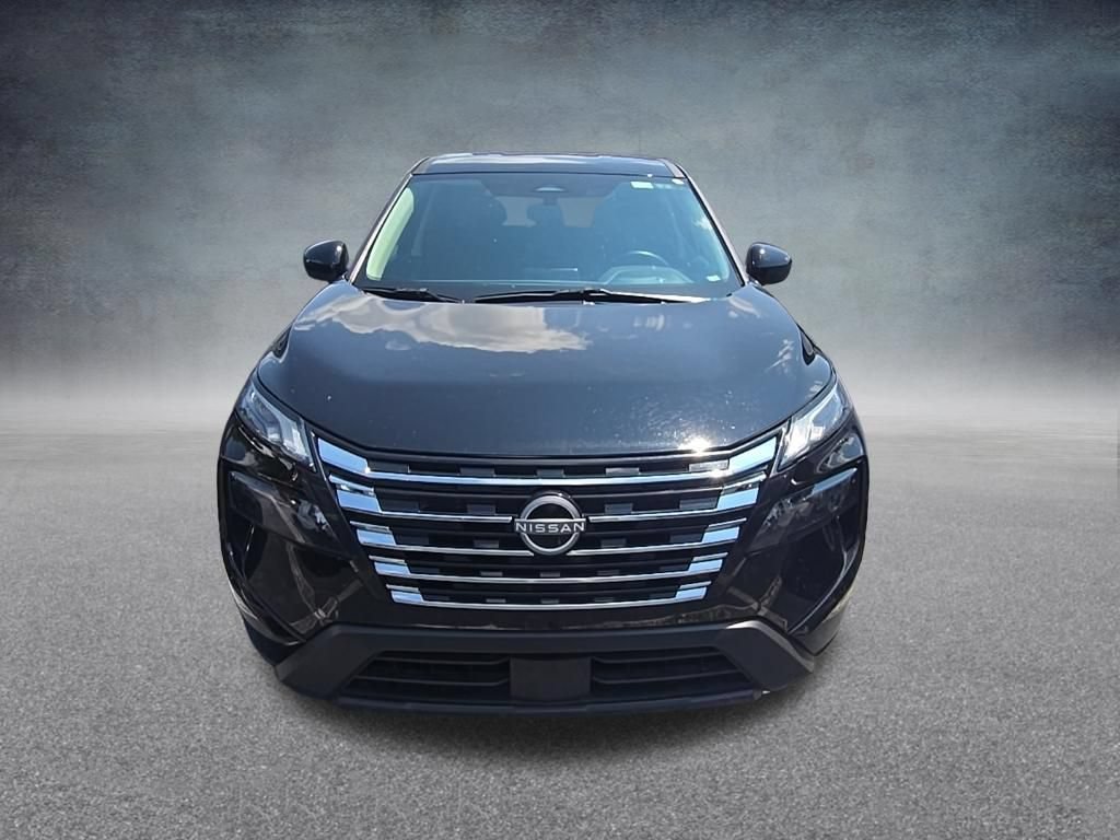 Used 2025 Nissan Rogue SV FWD image 3