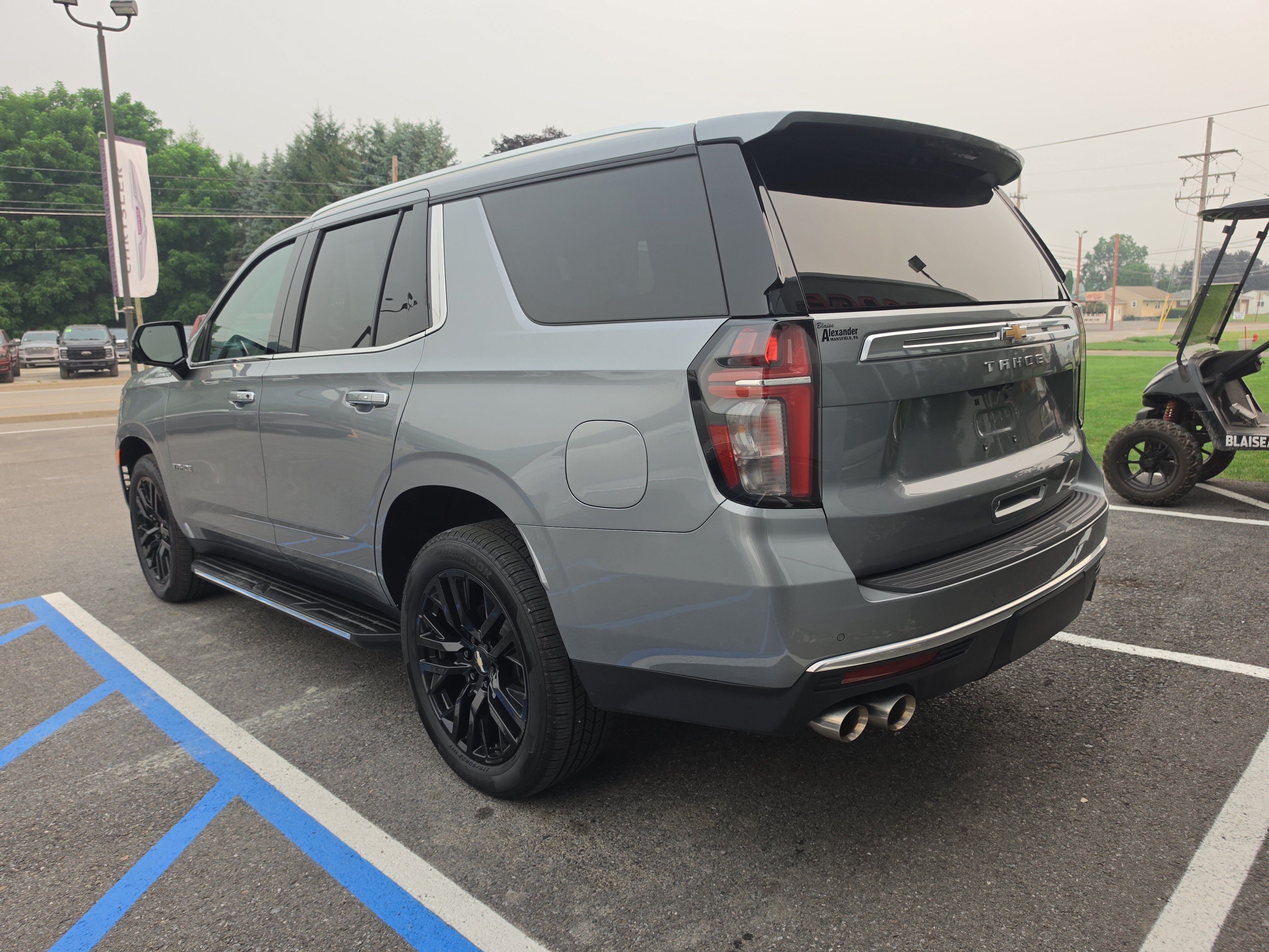 Used 2023 Chevrolet Tahoe High Country AWD/4WD image 6