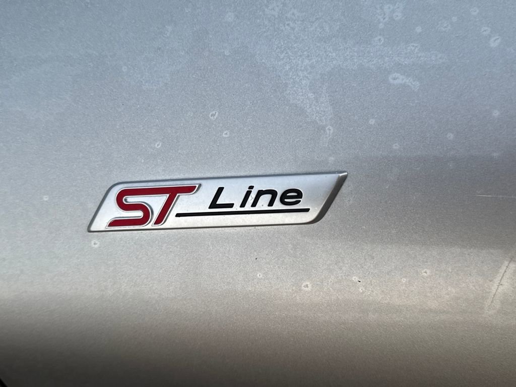 Used 2023 Ford Explorer ST-Line w/ Class IV Trailer Tow Package image 12