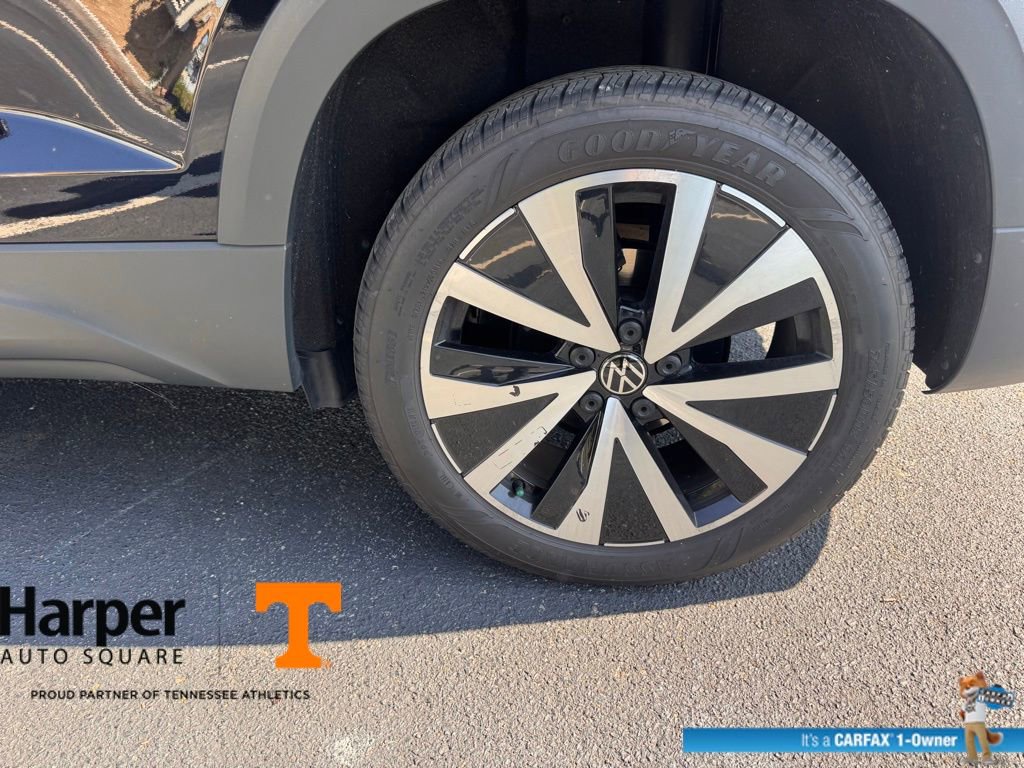 Used 2024 Volkswagen Taos SE FWD image 20