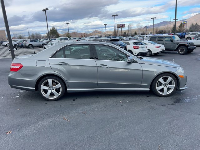 Used 2010 Mercedes-Benz E 350 Sedan image 4