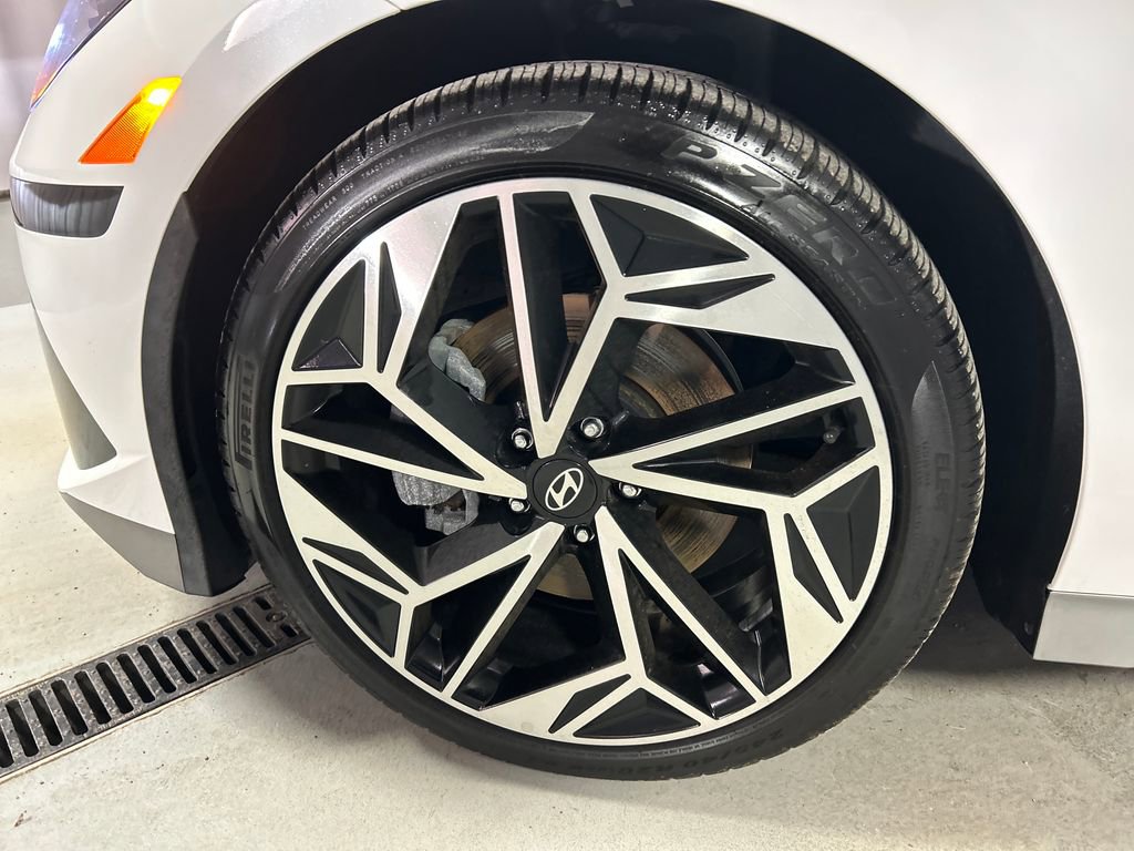 Used 2023 Hyundai Ioniq 6 SEL image 9