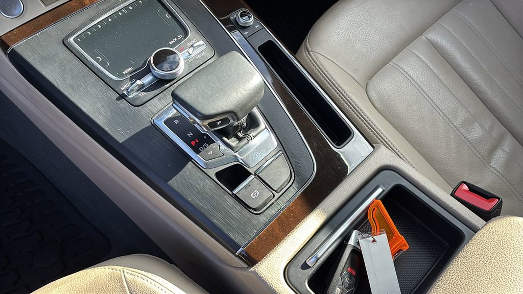 Used 2018 Audi Q5 2.0T Premium Plus w/ Premium Plus Package image 21