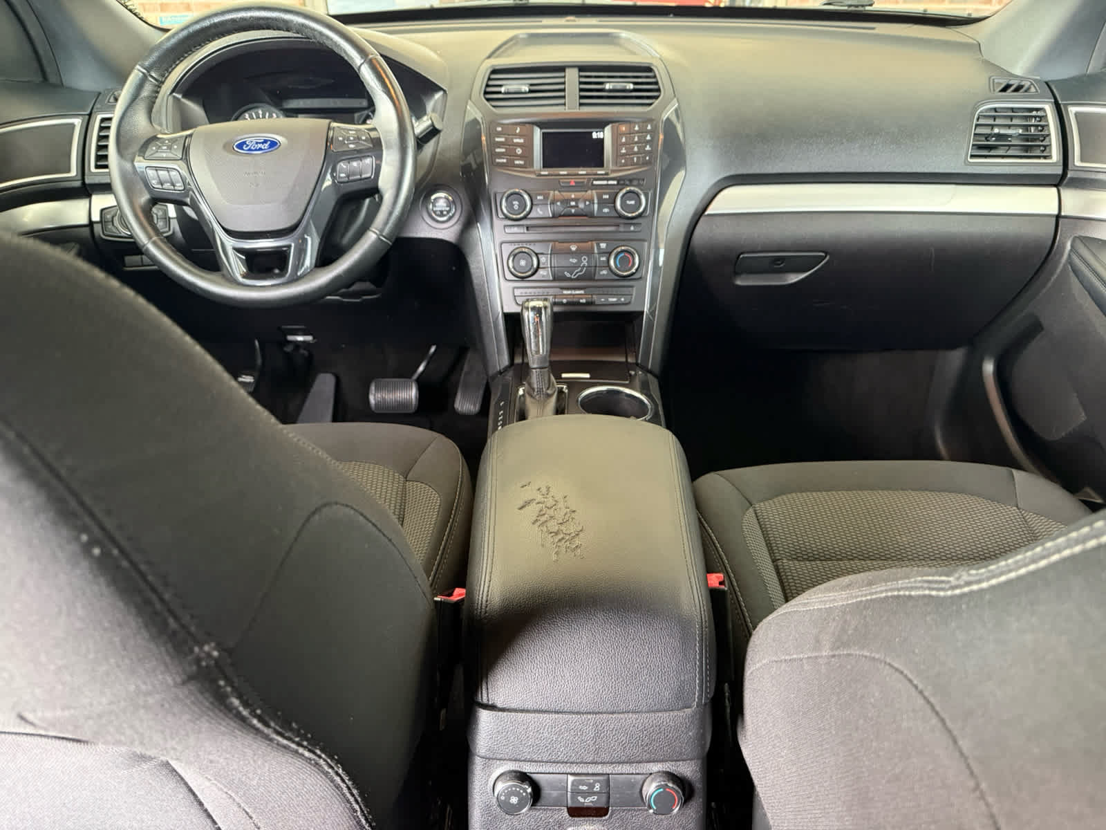 Used 2017 Ford Explorer XLT AWD/4WD image 20