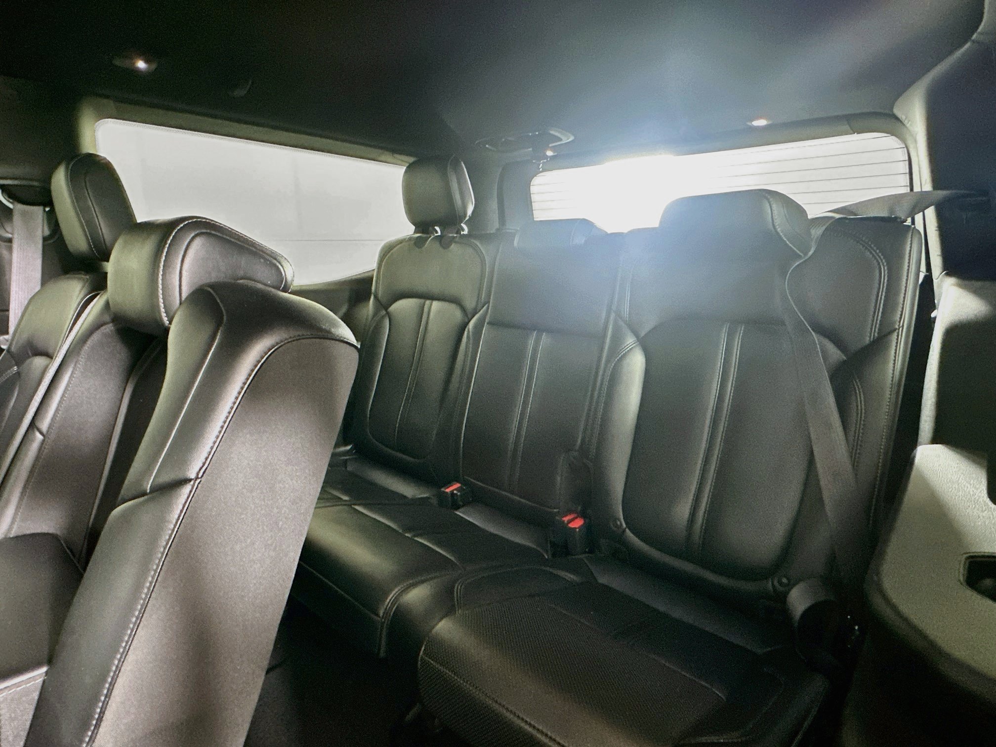 Used 2022 Jeep Wagoneer Series II AWD/4WD image 29