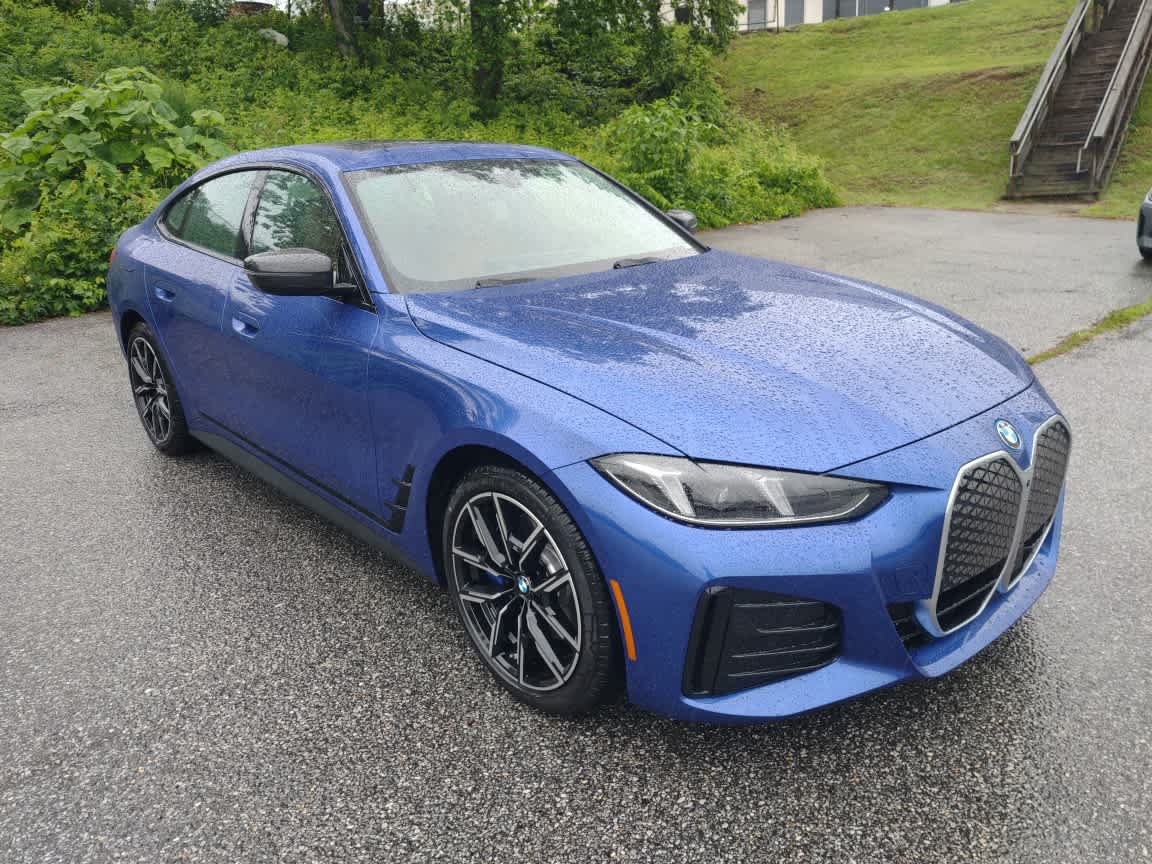 Used 2025 BMW i4 xDrive40i w/ M Sport Package AWD/4WD image 3