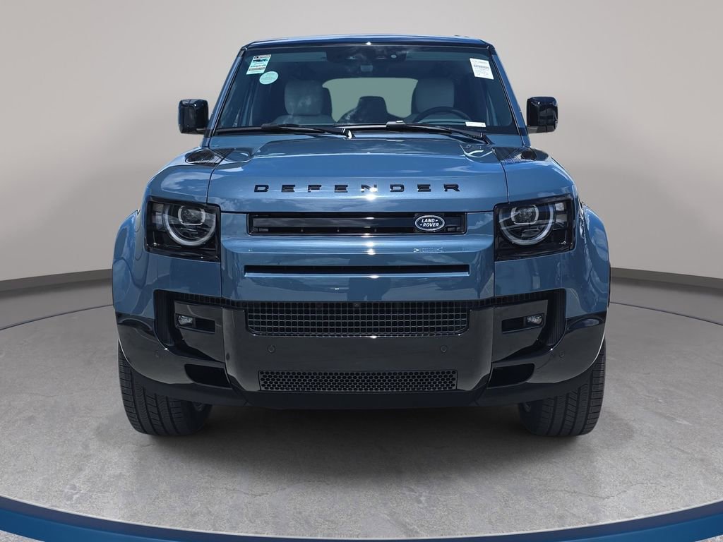New 2026 Land Rover Defender 110 X-Dynamic SE AWD/4WD image 2