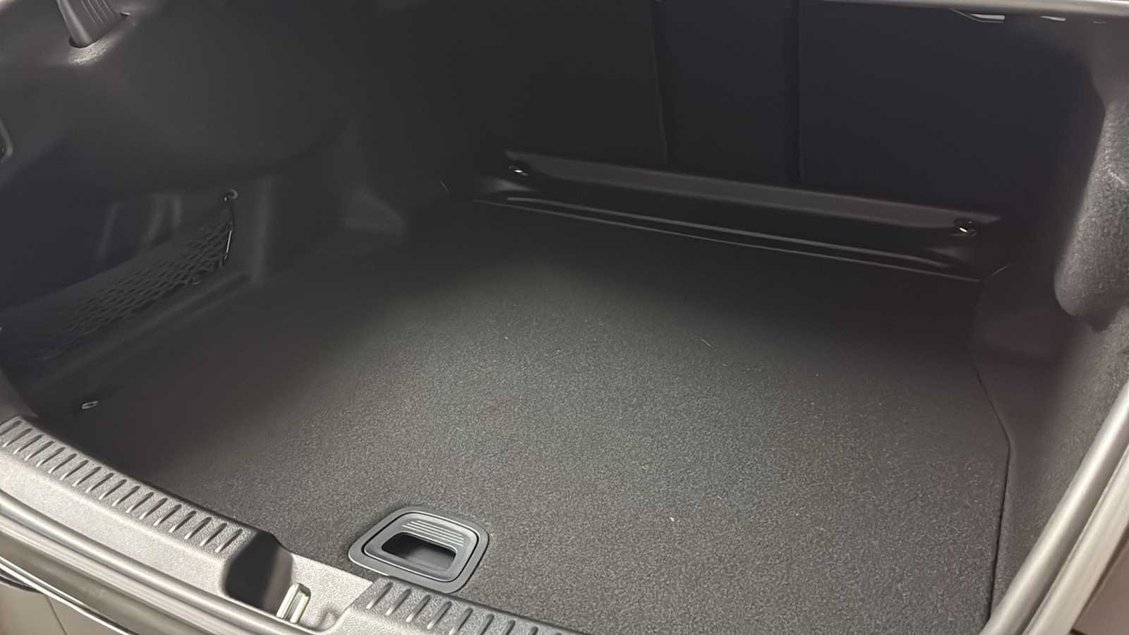 New 2026 Mercedes-Benz E 350 4MATIC Sedan image 32