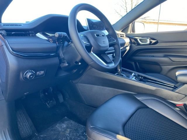 New 2026 Jeep Compass Altitude image 18