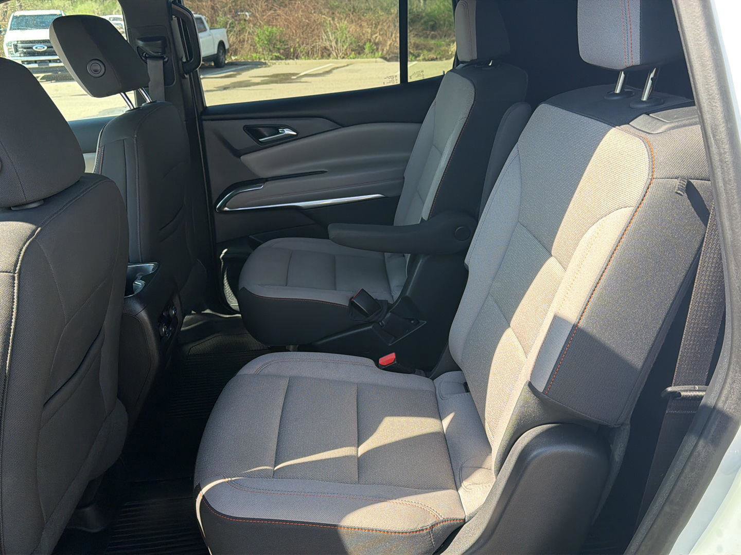 Used 2024 Chevrolet Traverse LT w/ Midnight/Sport Edition image 31