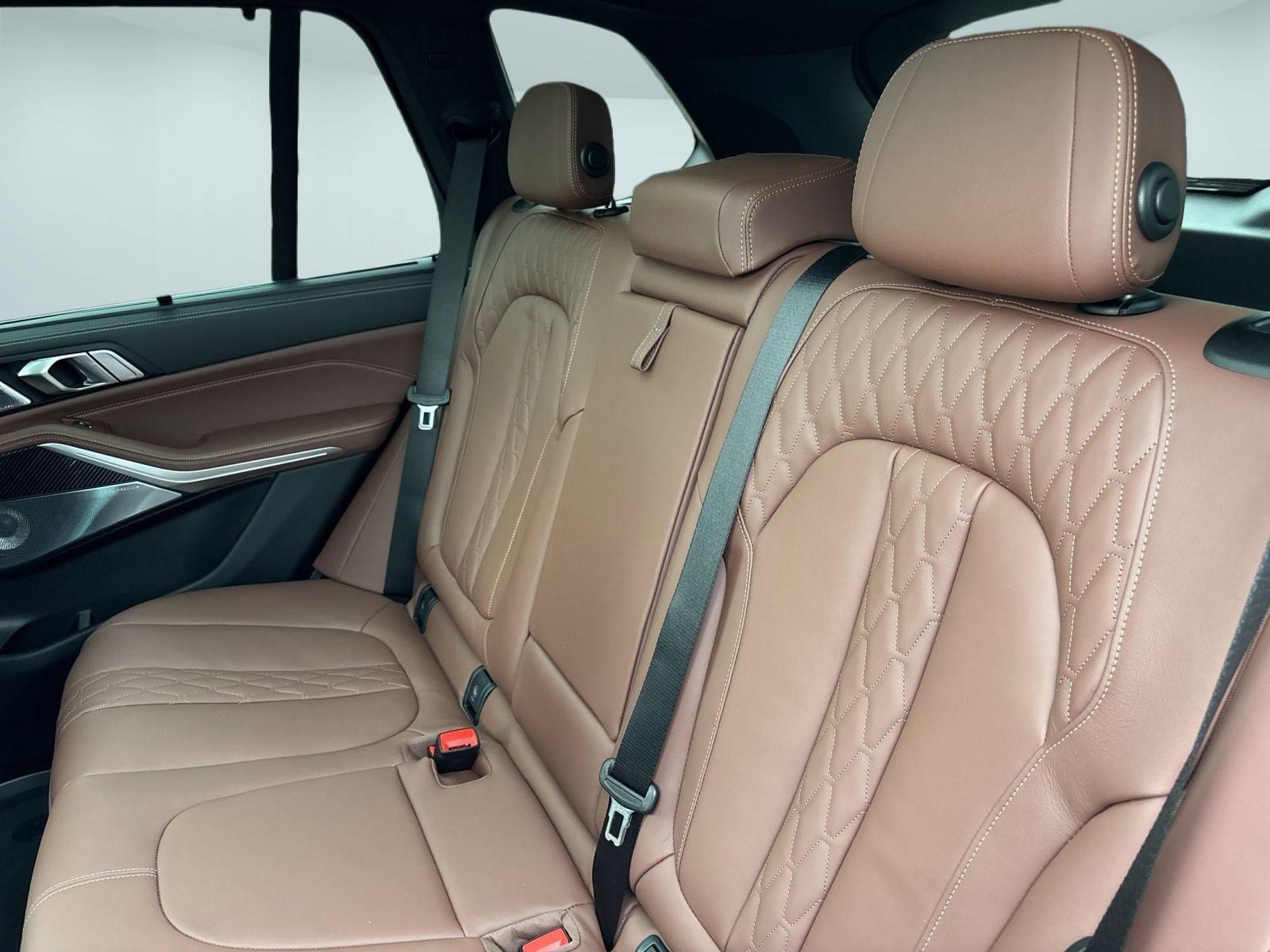 New 2026 BMW X5 M60i AWD/4WD image 27