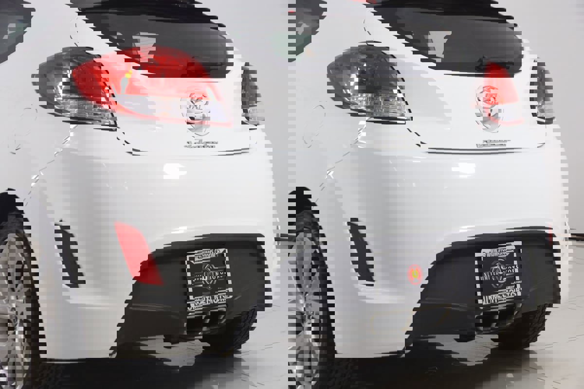 Used 2016 Hyundai Veloster w/ Option Group 02 image 18