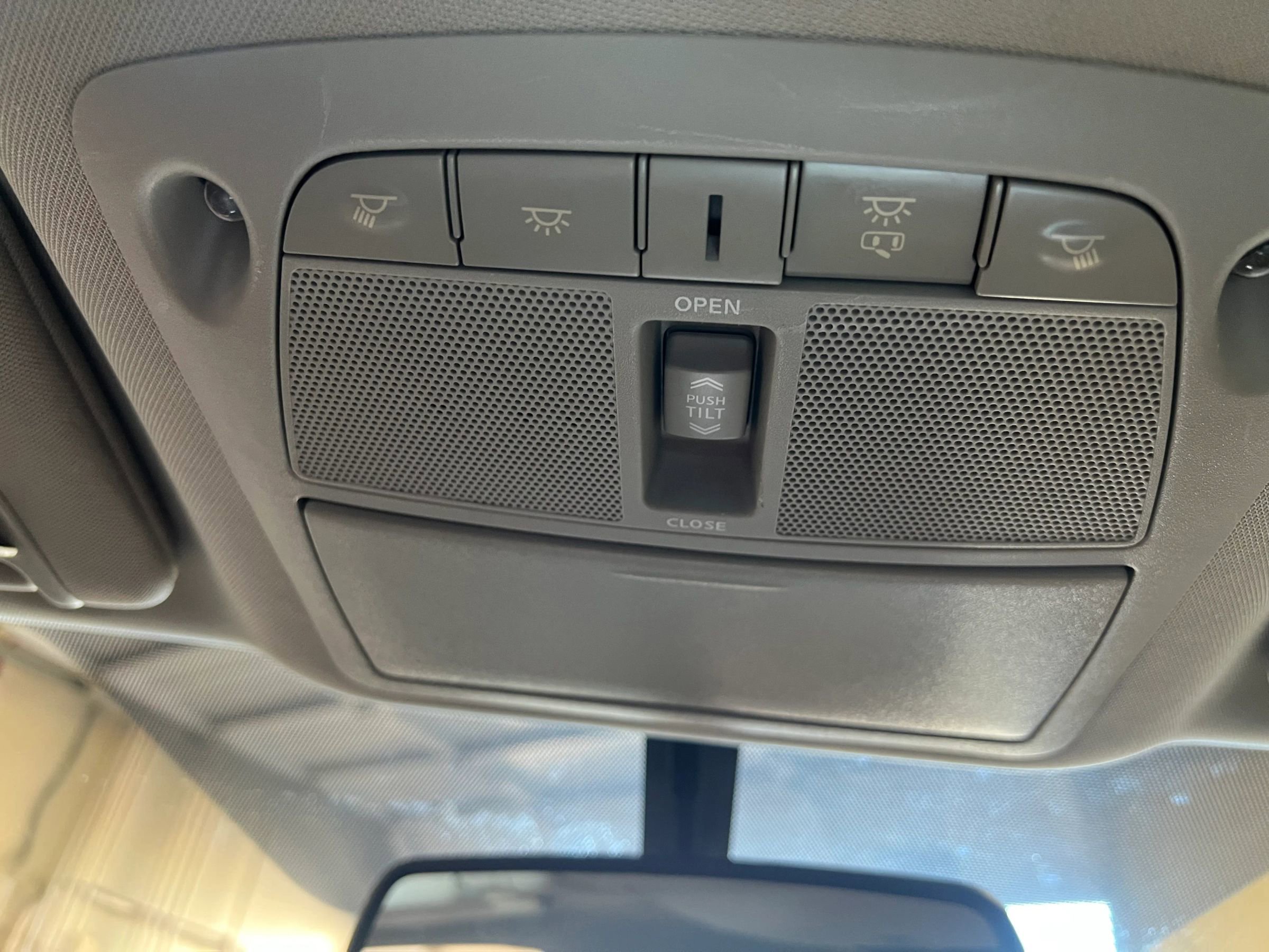 Used 2017 Nissan Murano Platinum w/ Platinum Technology Package image 24