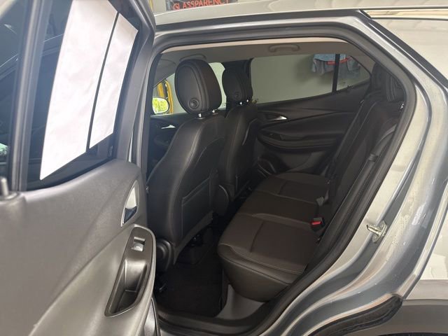 Used 2023 Buick Encore GX Preferred image 11