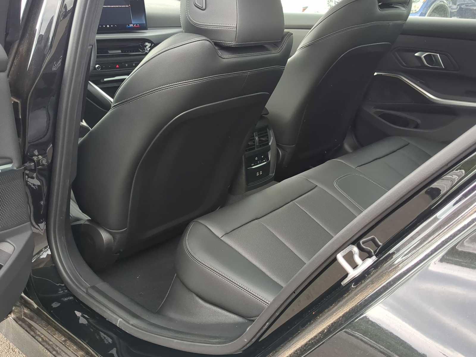 Used 2025 BMW 330i xDrive Sedan w/ Convenience Package image 19