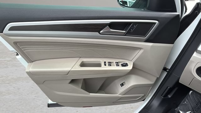 Used 2023 Volkswagen Atlas SE AWD/4WD image 17