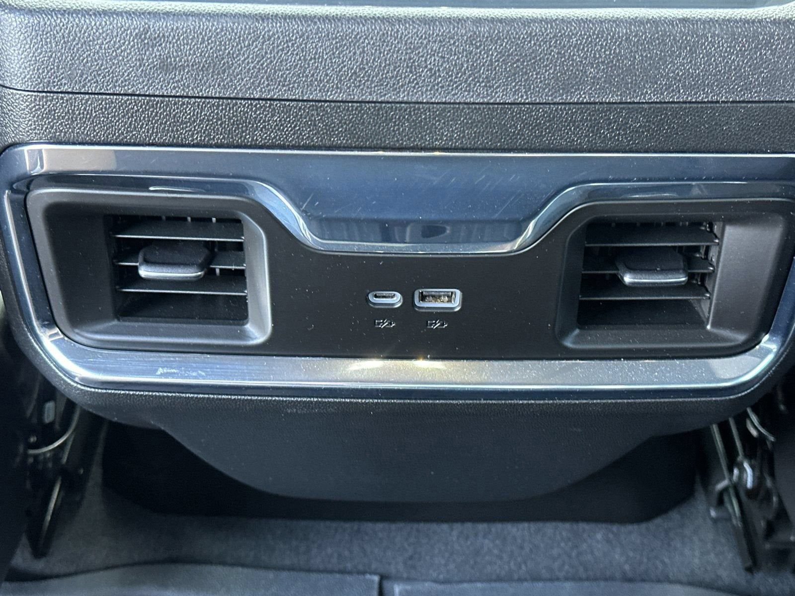 Used 2025 GMC Sierra 1500 Elevation AWD/4WD image 13