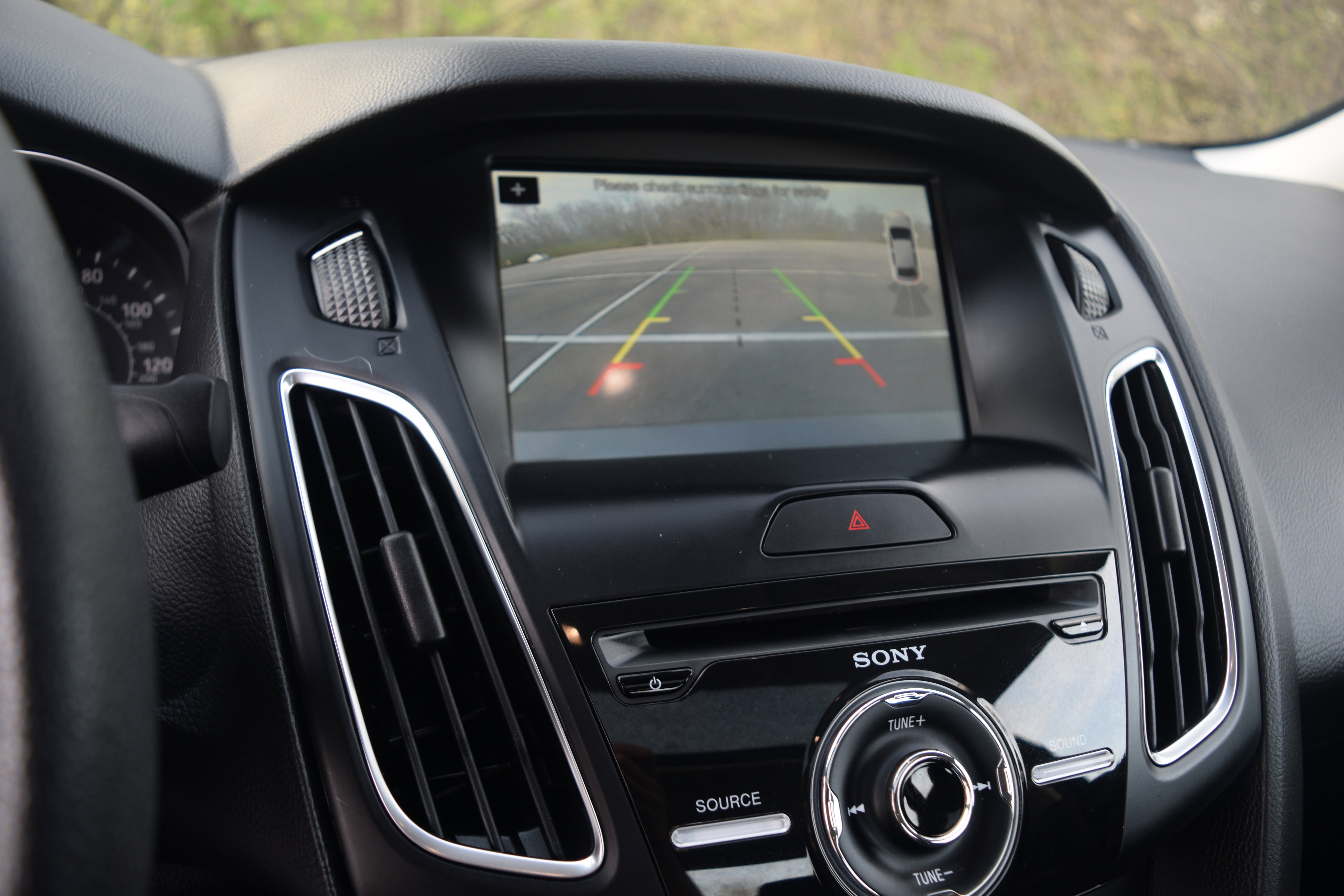 Used 2018 Ford Focus SEL FWD image 10