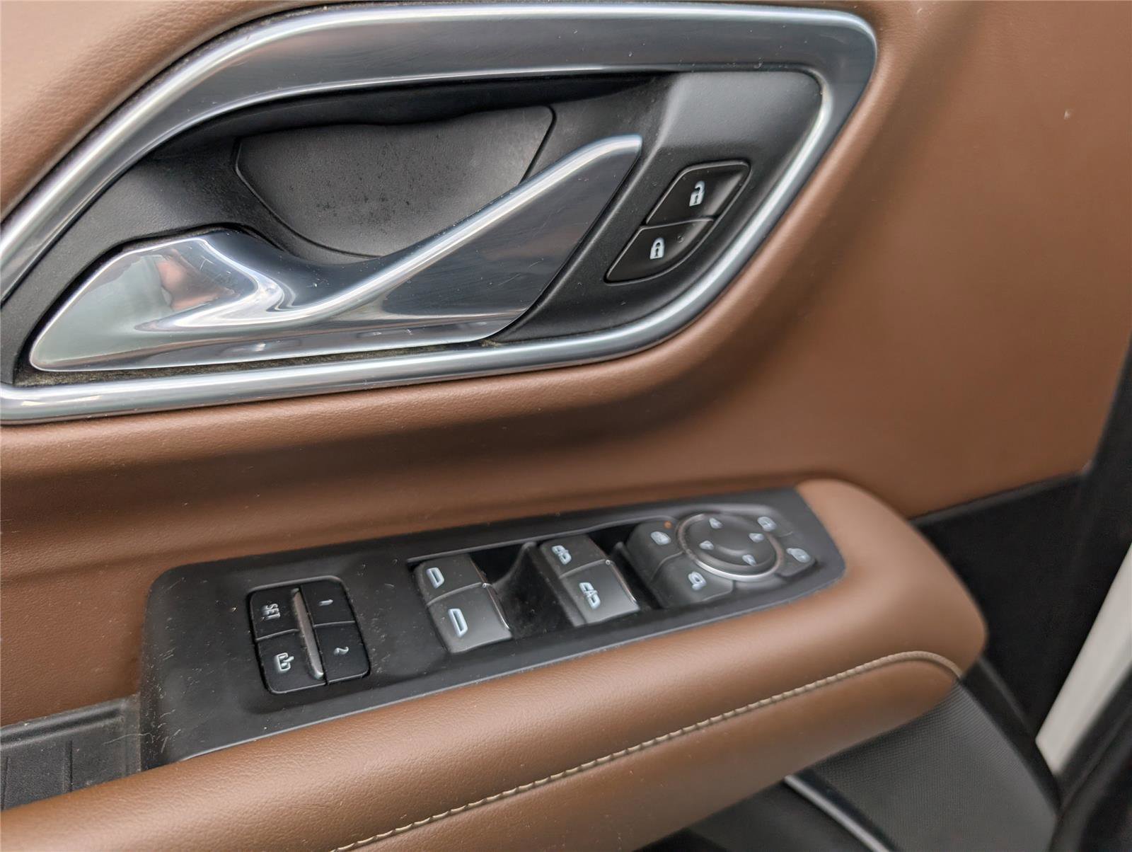 Used 2021 Chevrolet Tahoe High Country image 12