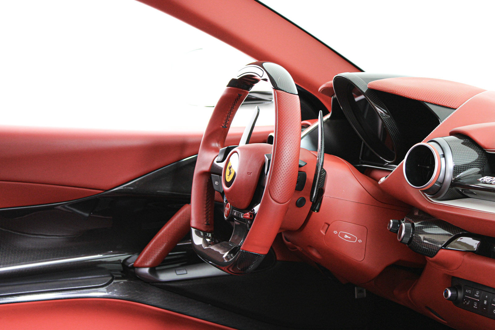 Certified 2020 Ferrari 812 Superfast RWD image 23